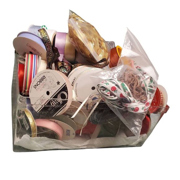 Huge lot of assorted Ribbon Approx 50, Wired, Lace Velvet, Satin, holiday and sp - Picture 6 of 7